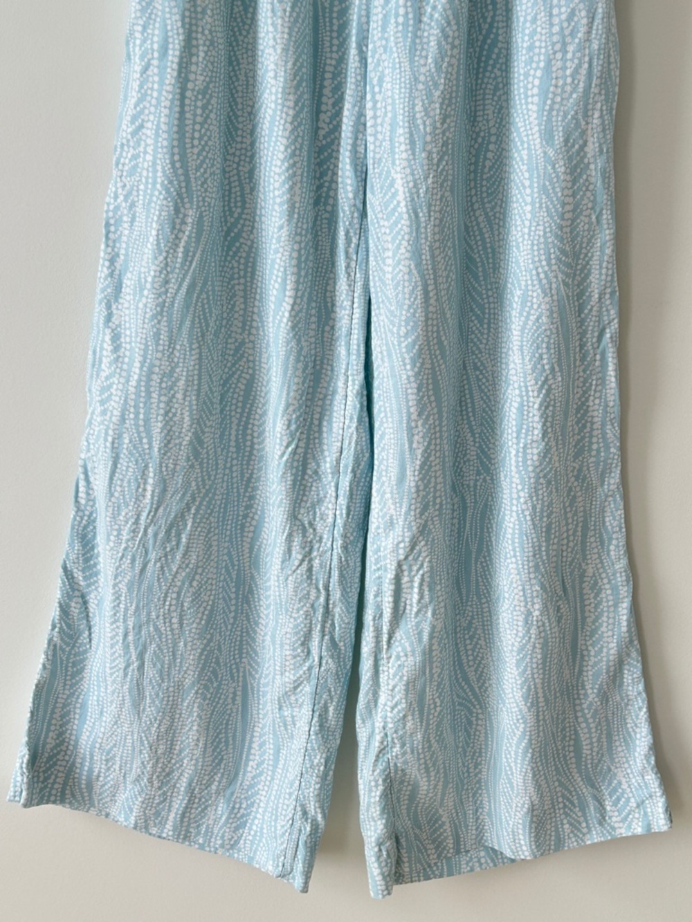 Joie Linen Blend Wide Leg Smocked Waist Light Blue & White Pants - Picture 4 of 16